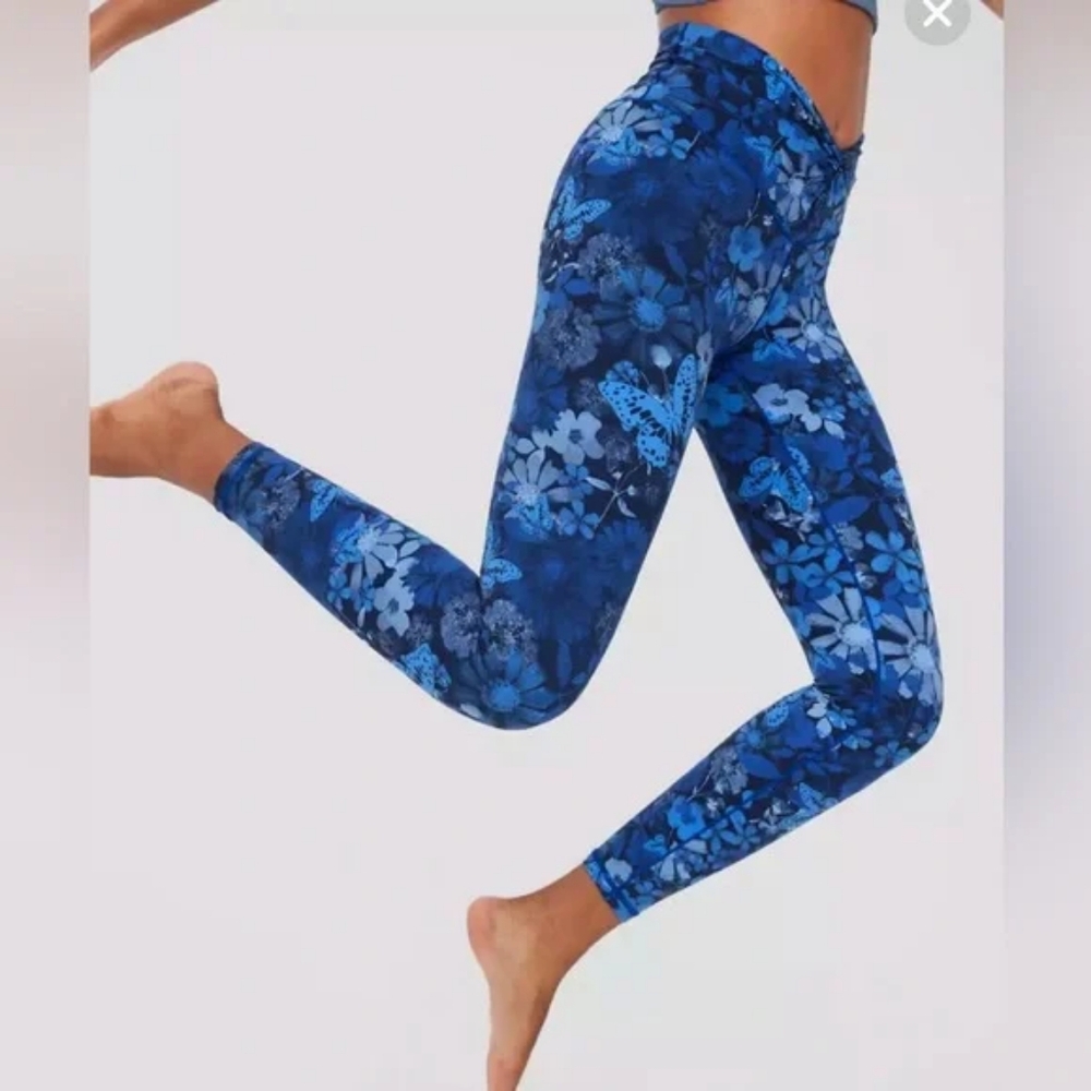 NWT Offline By Aerie 7/8 Hi Rise Legging Blue Floral Butterfly Pattern Size S